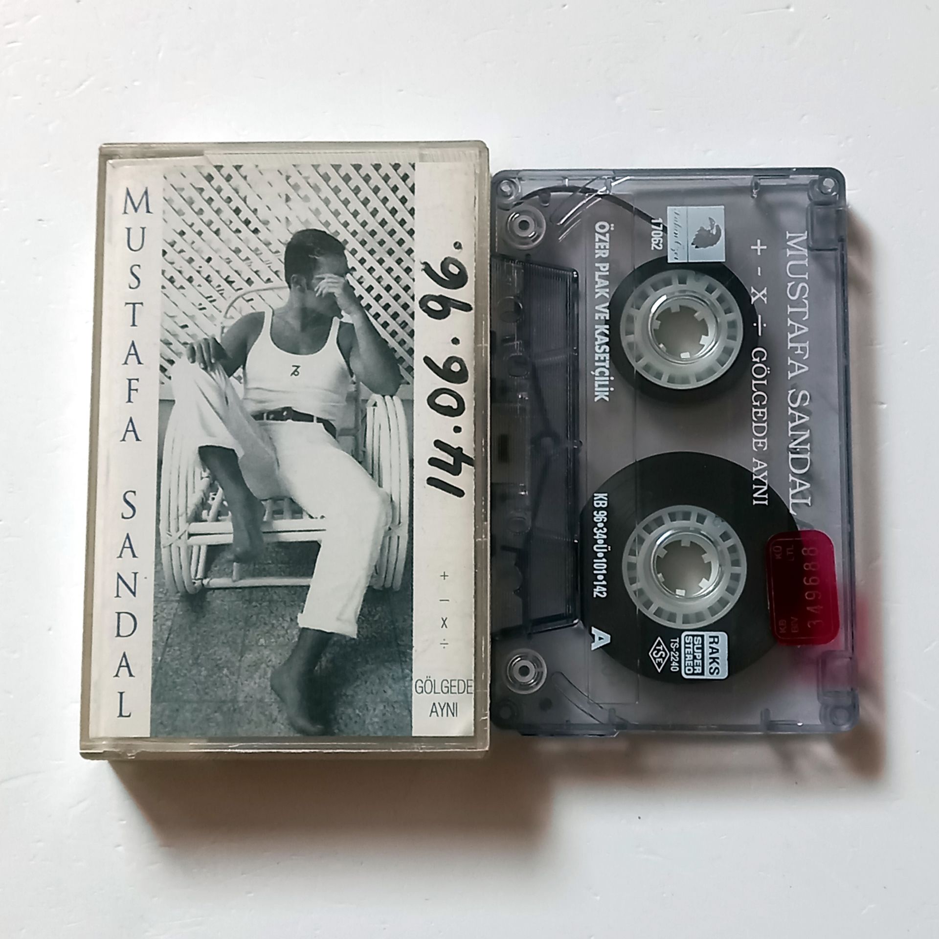 MUSTAFA SANDAL - GÖLGEDE AYNI (1996)  - KASET 2.EL