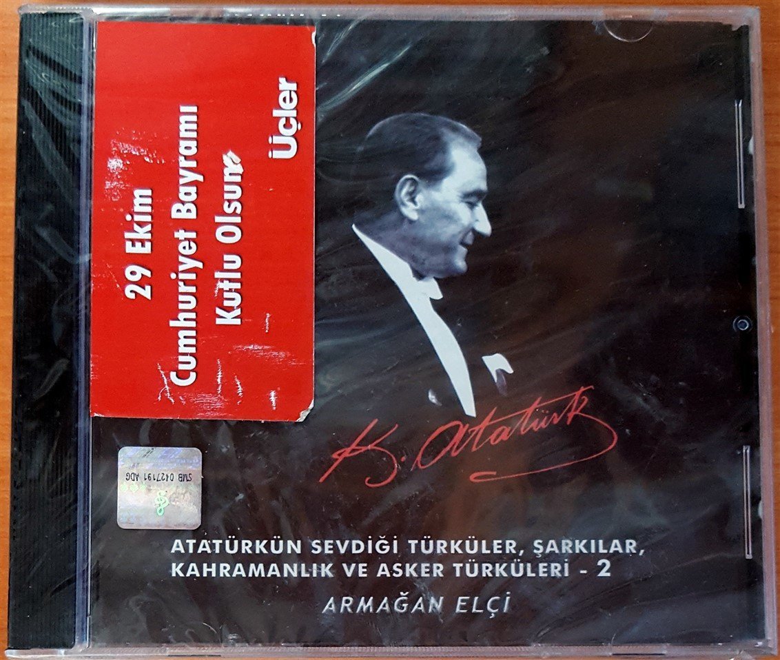 ATATÜRK'ÜN SEVDİĞİ TÜRKÜLER, ŞARKILAR VE KAHRAMANLIK TÜRKÜLERİ 2 CD SIFIR