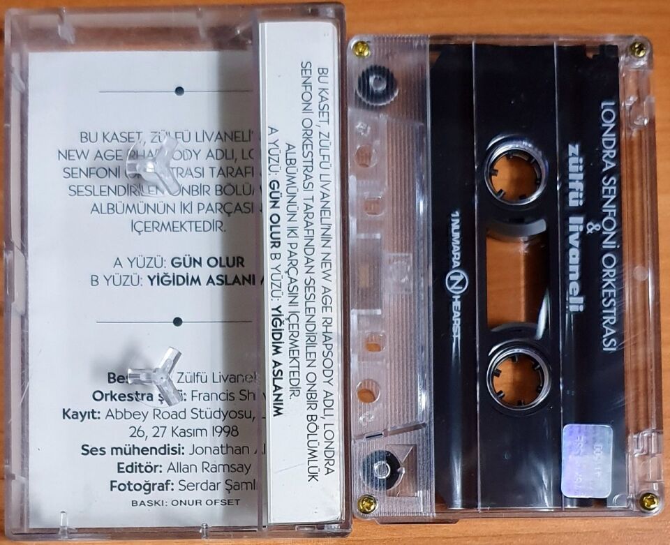 LONDRA SENFONİ ORKESTRASI & ZÜLFÜ LİVANELİ - GÜN OLUR / YİĞİDİM ASLANIM - KASET SINGLE 2.EL