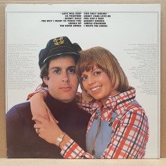 CAPTAIN & TENNILLE - LOVE WILL KEEP US TOGETHER (1975) - LP 2.EL PLAK