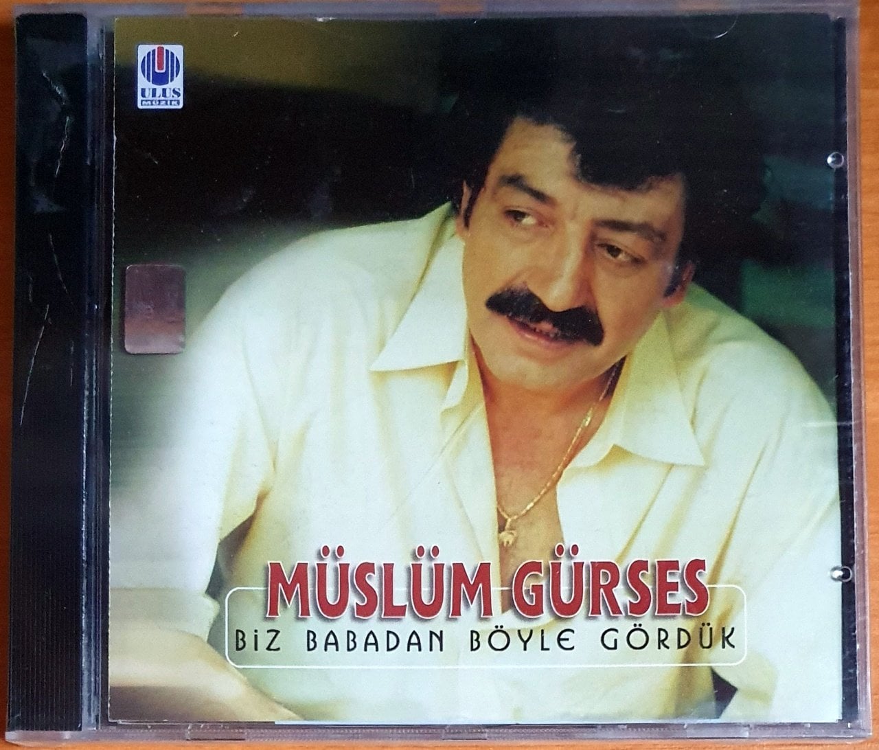 MÜSLÜM GÜRSES - BİZ BABADAN BÖYLE GÖRDÜK - CD ULUS MÜZİK SIFIR