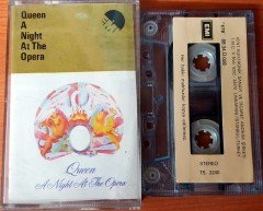 QUEEN - A NIGHT AT THE OPERA (1988) KENT CASSETTE MADE IN TURKEY ''USED'' PAPER LABEL