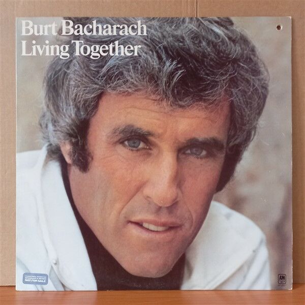 BURT BACHARACH – LIVING TOGETHER (1973) - LP 2.EL PLAK