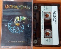 JETHRO TULL - CATFISH RISING (1991) TOPKAPI CASSETTE MADE IN TURKEY ''USED''