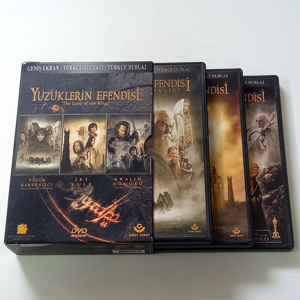 YÜZÜKLERİN EFENDİSİ - The LORD OF THE RINGS - 6DVD KUTU 2.EL