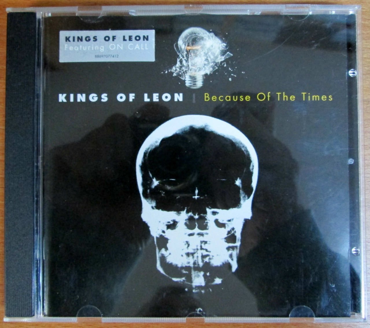 KINGS OF LEON - BECAUSE OF THE TIMES - CD 2.EL