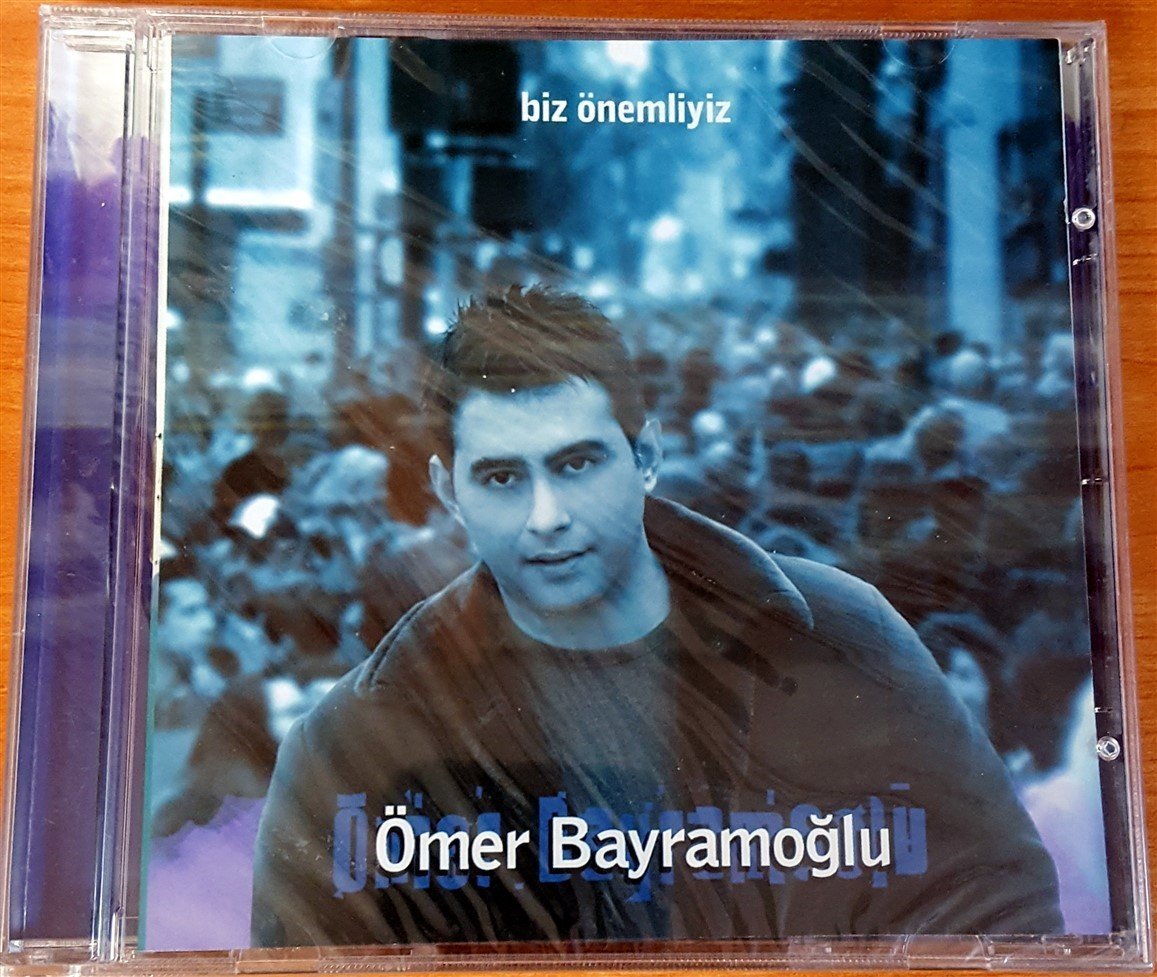 ÖMER BAYRAMOĞLU - BİZ ÖNEMLİYİZ CD SIFIR