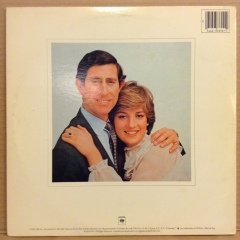 THE ROYAL TRIBUTE PRINCE CHARLES AND LADY DIANA 1981 2.EL 2PLAK 2.EL PLAK