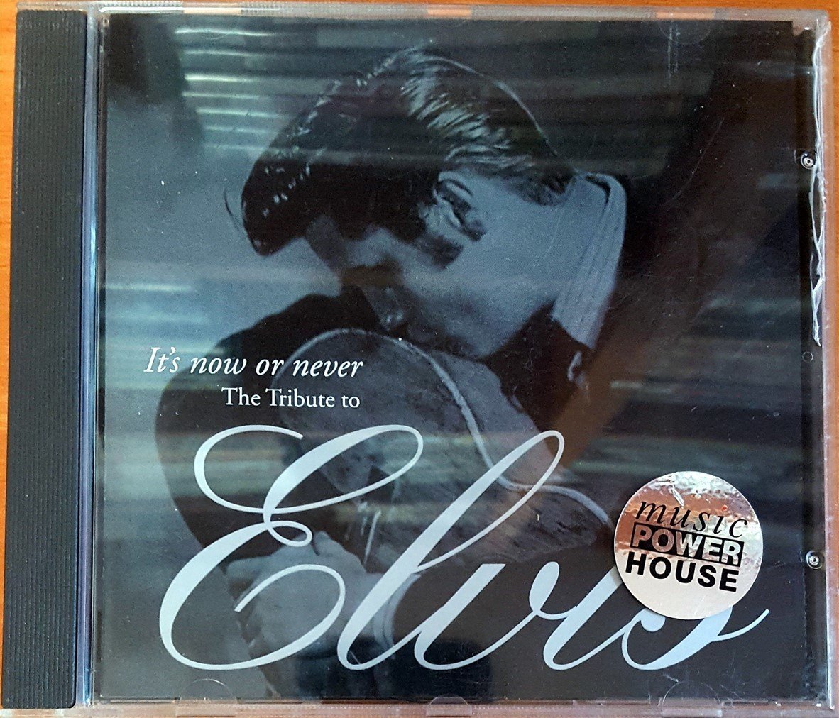 IT'S NOW OR NEVER - THE TRIBUTE TO ELVIS / THE MAVERICKS AARON NEVILLE CHRIS ISAAK FAITH HILL WET WET WET (1994) CD 2.EL
