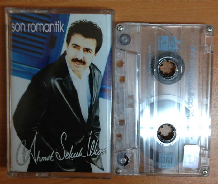 AHMET SELÇUK İLKAN SON ROMANTİK KASET
