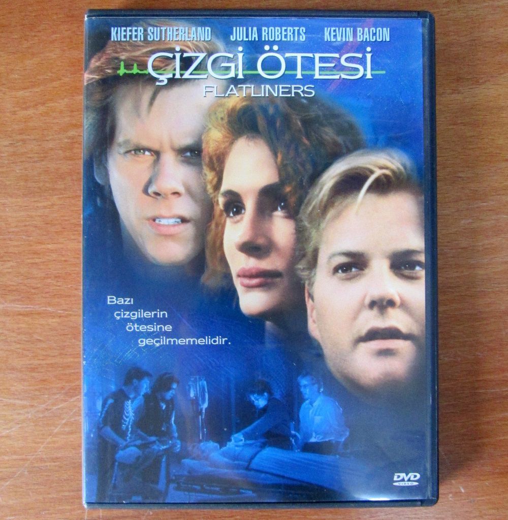FLATLINERS - ÇİZGİ ÖTESİ - KIEFER SUTHERLAND - JULIA ROBERTS - KEVIN BACON - JOEL SCHUMACHER - DVD 2.EL