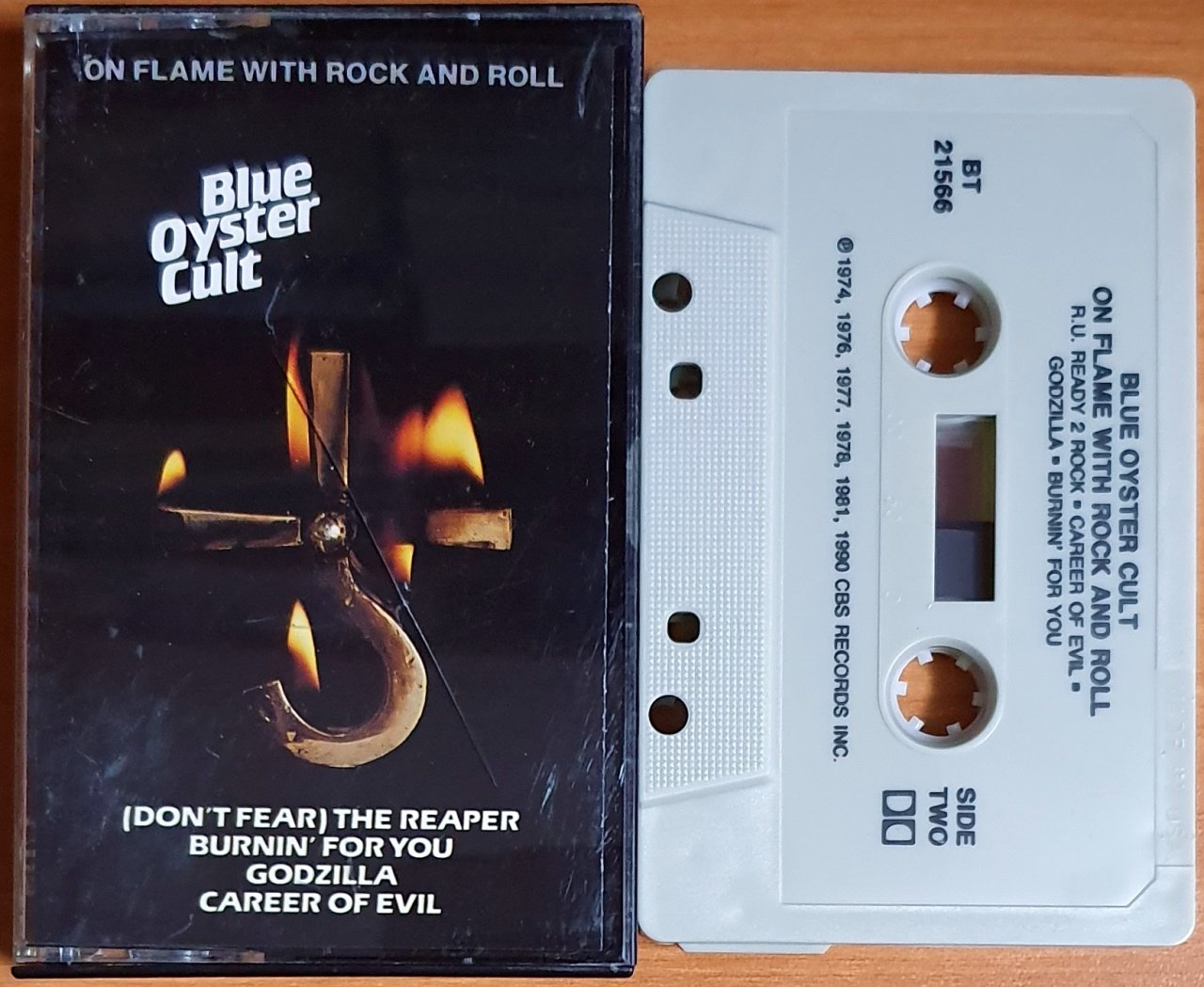 BLUE OYSTER CULT - ON FLAME WITH ROCK AND ROLL (1990) - KASET MADE IN USA CBS 2.EL