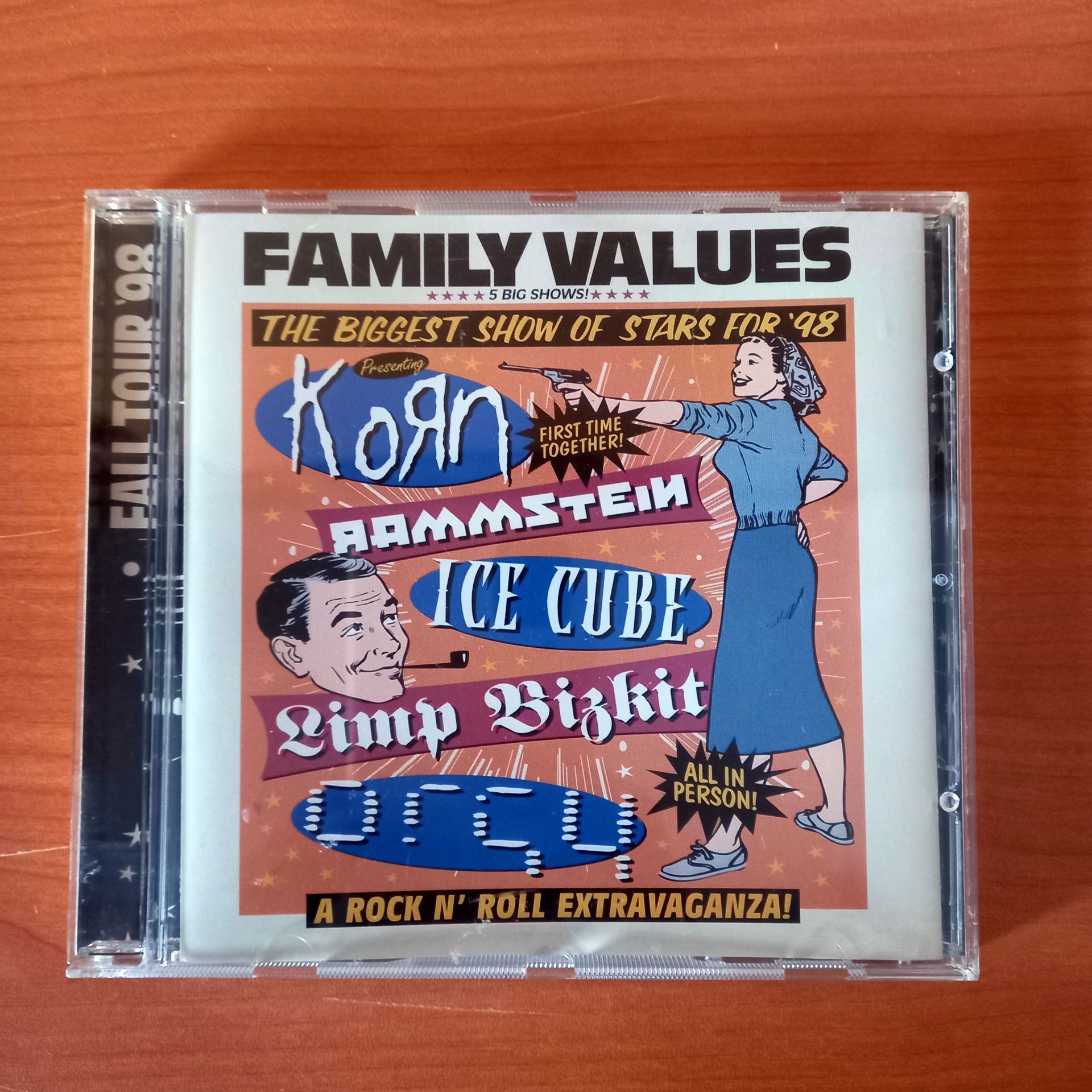 FAMILY VALUES TOUR '98 / KORN, RAMMSTEIN, ICE CUBE, LIMP BIZKIT, ORGY (1999) - CD 2.EL