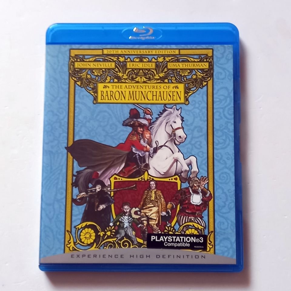 THE ADVENTURES OF BARON MUNCHAUSEN - JOHN NEVILLE, ERIC IDLE, UMA THURMAN - YÖN.: TERRY GILLIAM - BLU-RAY 2.EL