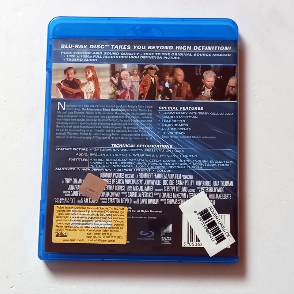 THE ADVENTURES OF BARON MUNCHAUSEN - JOHN NEVILLE, ERIC IDLE, UMA THURMAN - YÖN.: TERRY GILLIAM - BLU-RAY 2.EL