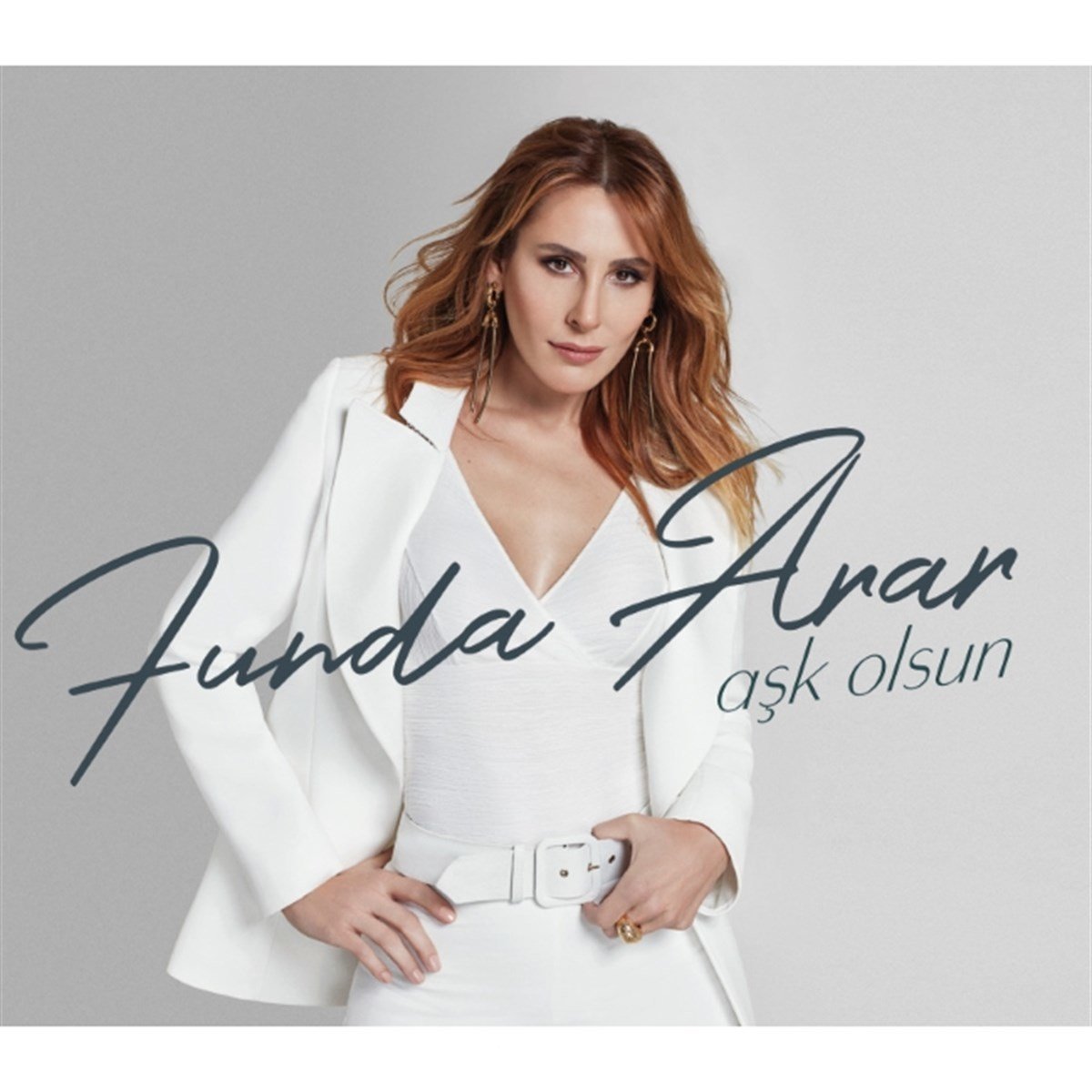 FUNDA ARAR - AŞK OLSUN SINGLE + AŞK HİKAYESİ ALBÜM (2017) - 2CD 2.EL