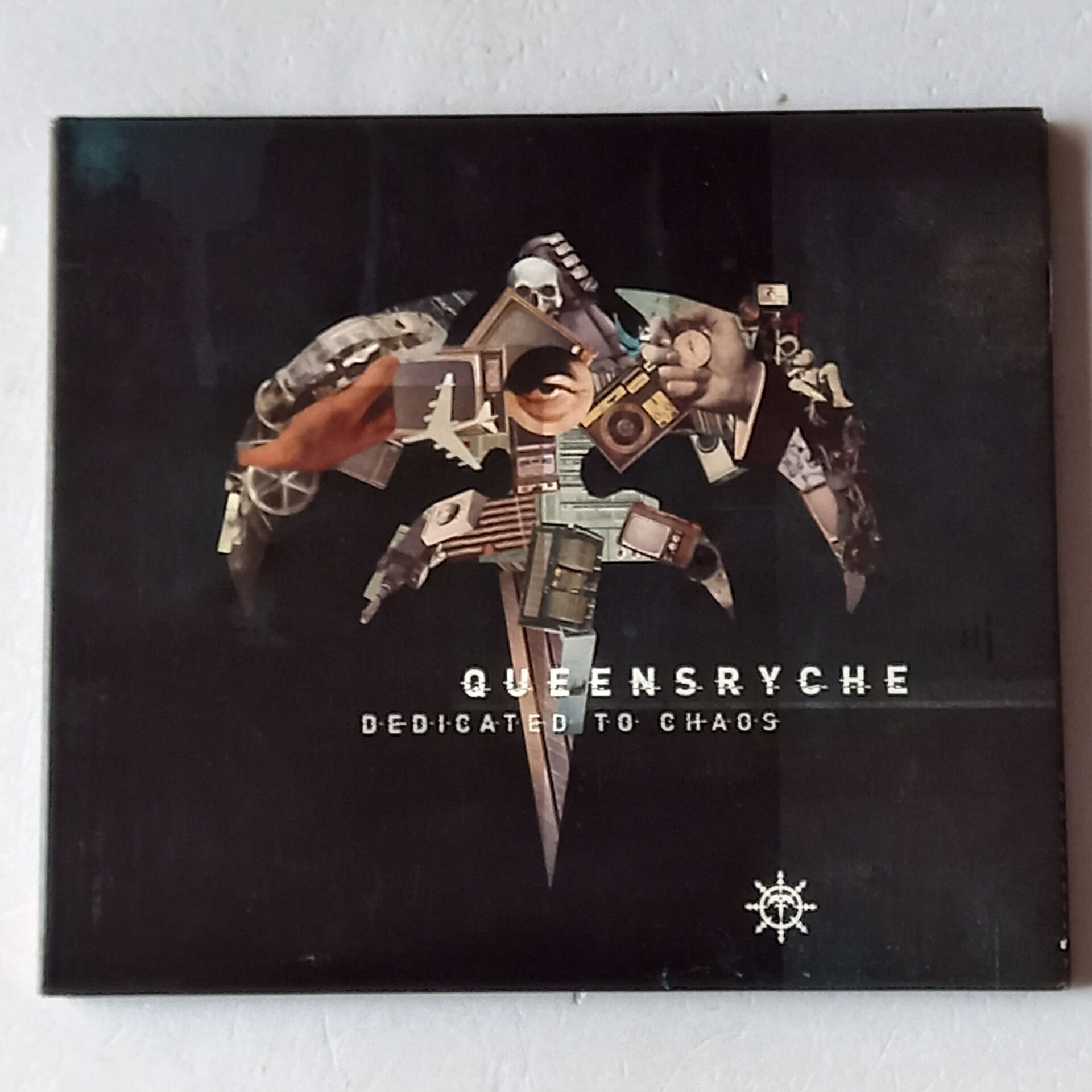 QUEENSRYCHE - DEDICATED TO CHAOS / SPECIAL EDITION (2011) - CD DIGIPAK 2.EL