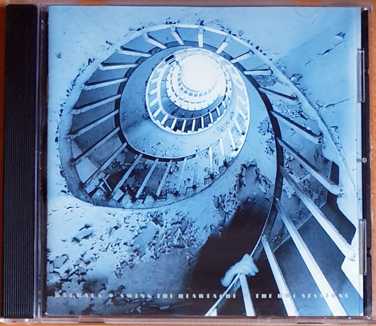 BAUHAUS - SWING THE HEARTACHE / THE BBC SESSIONS (1989) - CD BEGGARS BANQUET 2.EL
