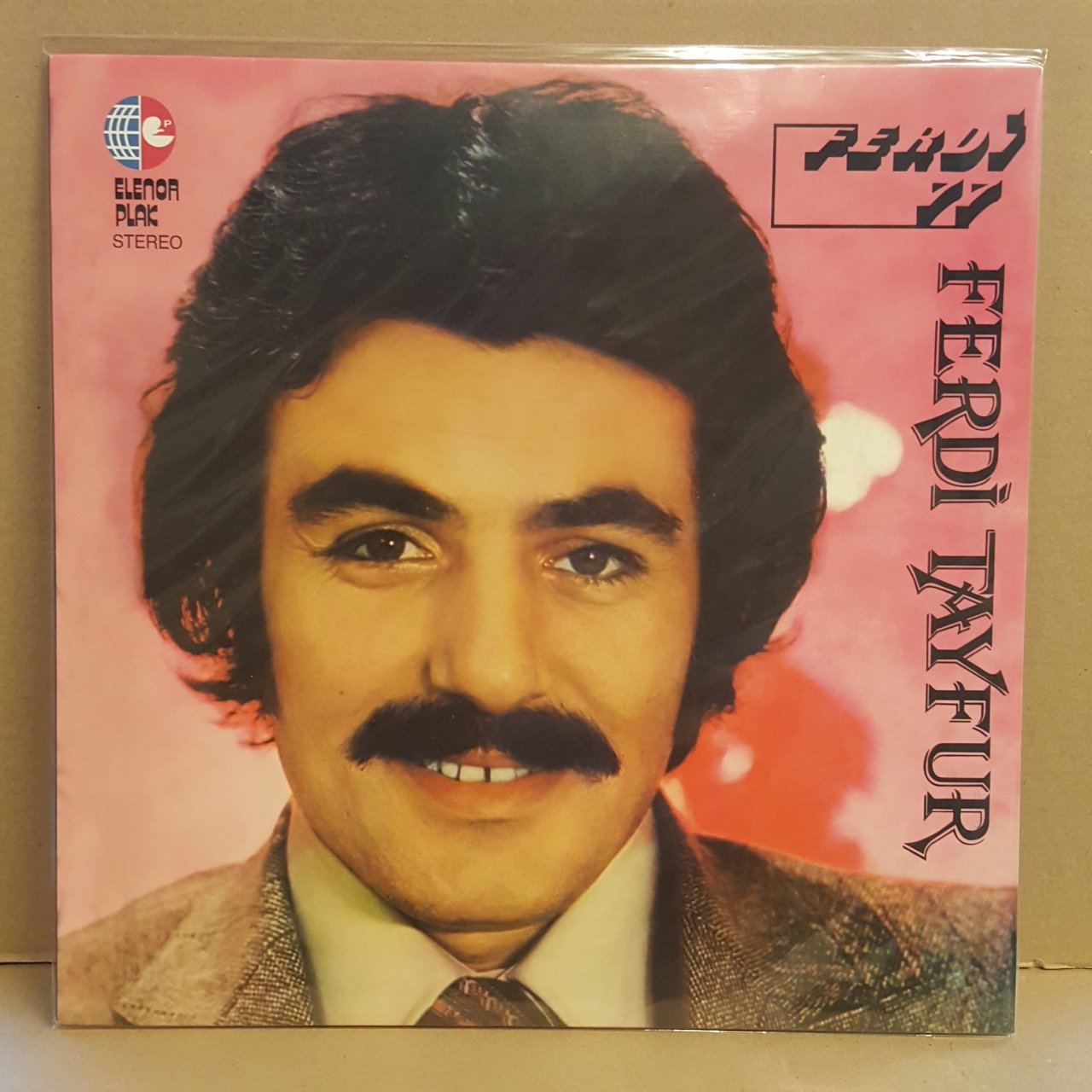 FERDİ TAYFUR - FERDİ '77 - LP 2016 BASIM SIFIR GİBİ 2.EL PLAK