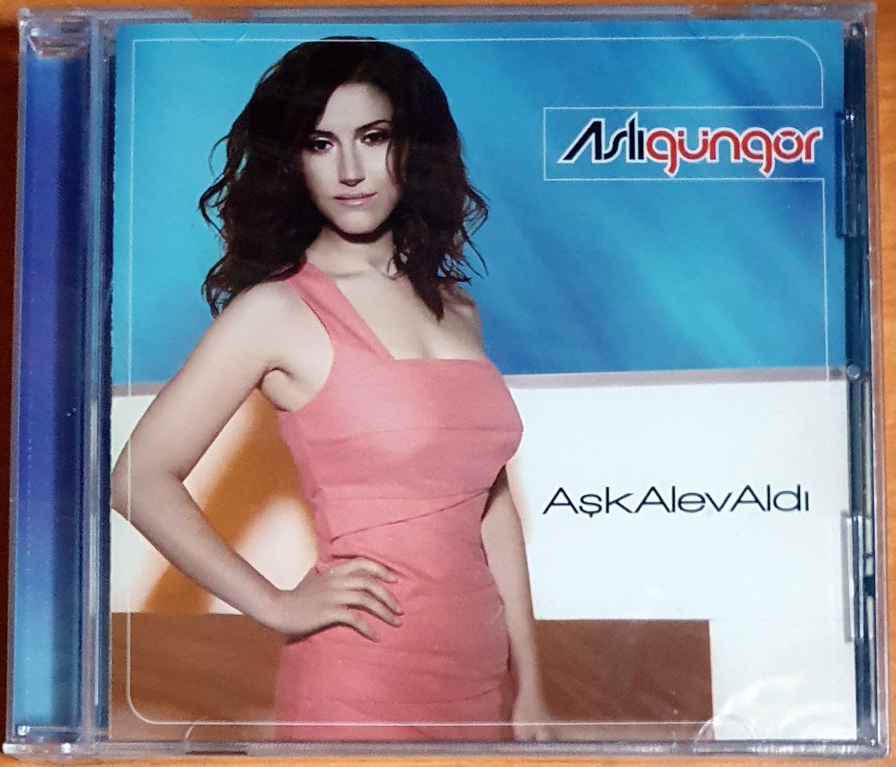 ASLI GÜNGÖR - AŞK ALEV ALDI (2010) - CD COLUMBIA SIFIR