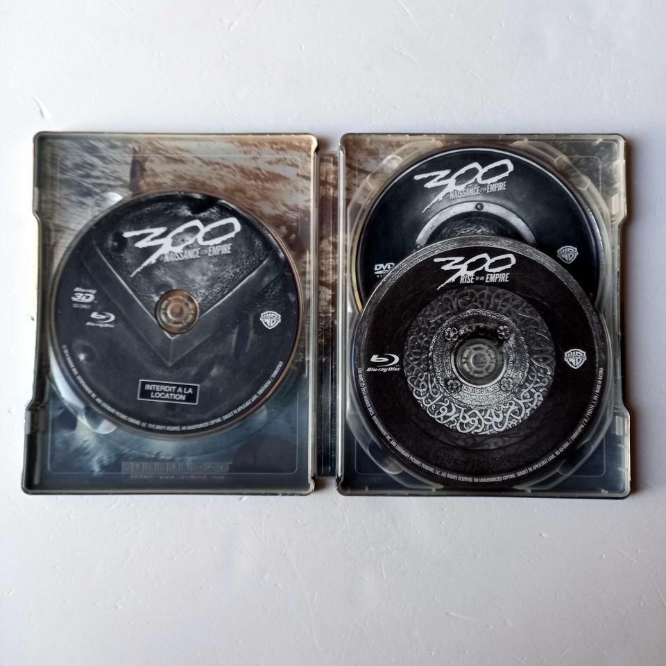 300: LA NAISSANCE D'UN EMPIRE / 300: RISE OF AN EMPIRE - SULLIVAN STAPLETON, EVA GREEN - YÖN.: NOAM MURO - 2BLU-RAY + DVD STEELBOOK METAL KUTU 2.EL