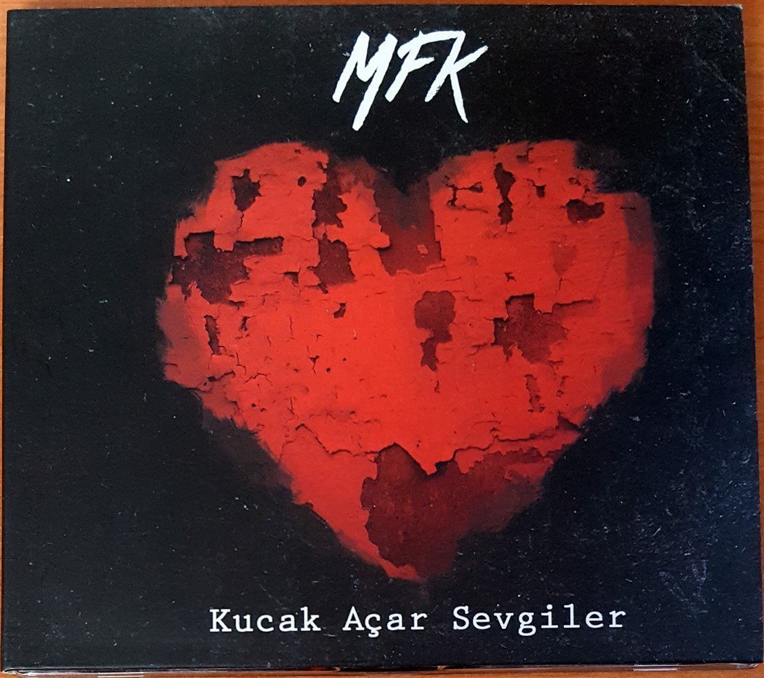 MFK - KUCAK AÇAR SEVGİLER (2014) - CD 2.EL