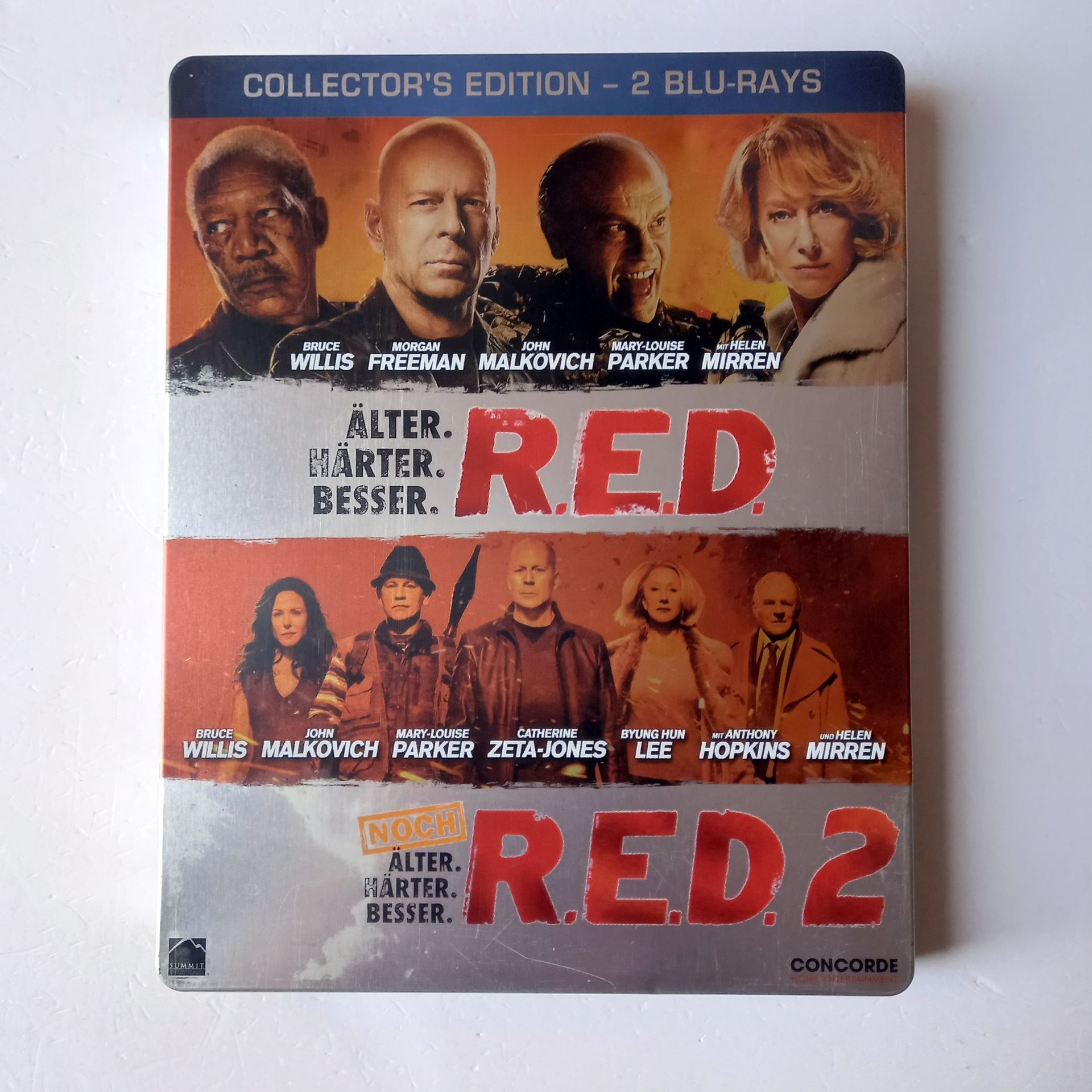 RED / RED 2 - BRUCE WILLIS, MORGAN FREEMAN, JOHN MALKOVICH, HELEN MIRREN - YÖN.: ROBERT SCWENTKE / DEAN PARISOT - 2BLU-RAY + 2DVD STEELBOOK METAL KUTU 2.EL