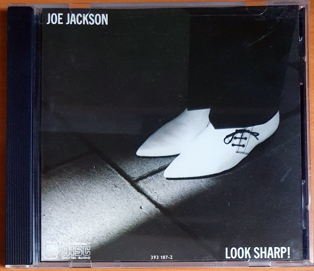 JOE JACKSON - LOOK SHARP - CD 2.EL