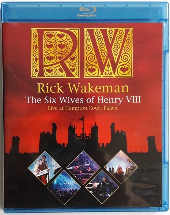 RICK WAKEMAN - THE SIX WIVES OF HENRY VIII LIVE AT HAMPTON COURT PALACE (2009) - BLU-RAY 2.EL