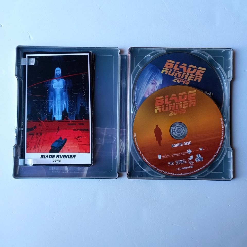 BLADE RUNNER 2049 - HARRISON FORD, RYAN GOSLING, ANA DE ARMAS - YÖN.: DENNIS VILLENEUVE - 2BLU-RAY 4K STEELBOOK METAL KUTU 2.EL TÜRKÇE ALTYAZI YOKTUR