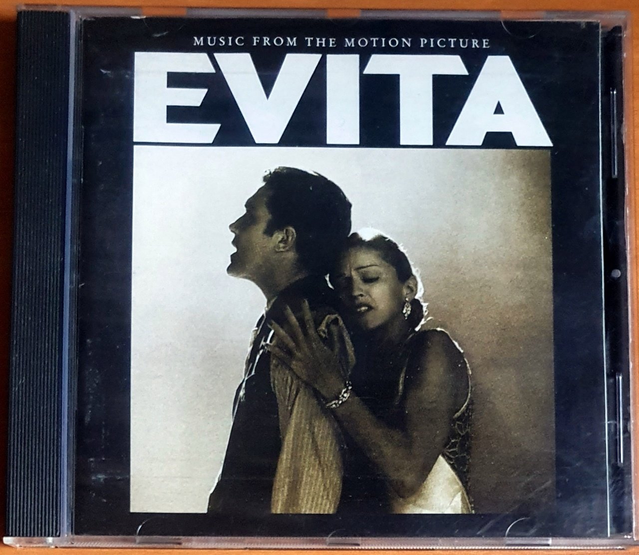 EVITA SOUNDTRACK / MADONNA, ANTONIO BANDERAS, JONATHAN PRYCE, JIMMY NAIL, NIGEL WRIGHT, ALAN PAARKER, ANDREW LLOYD WEBBER, DAVID CADDICK (1996) - CD MADE IN TURKEY 2.EL