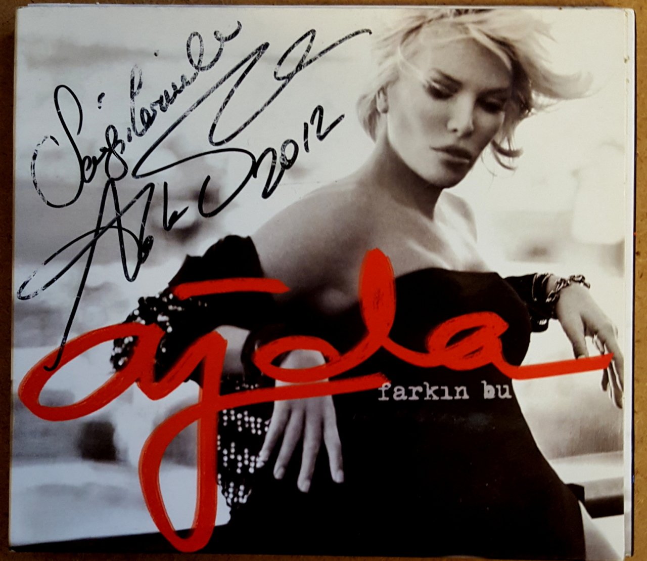 AJDA PEKKAN FARKIN BU (2011) İMZALI CD DIGIPACK 2.EL
