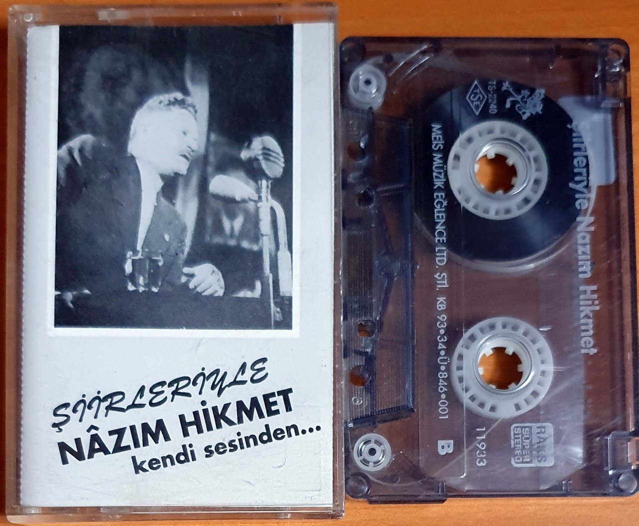ŞİİRLERİYLE NAZIM HİKMET (1993) - KASET MEİS MÜZİK 2.EL